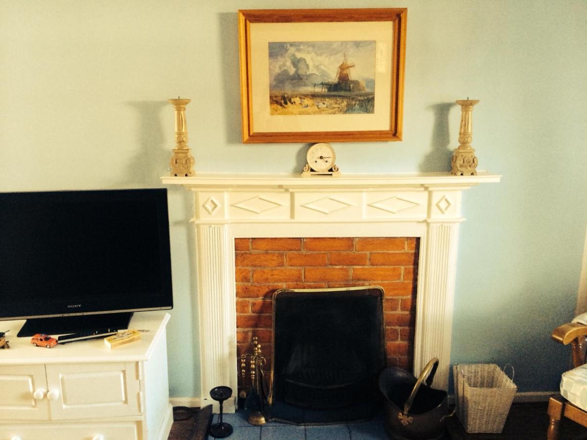 2 Bedroomed Fisherman'S Cottage Near Quay Blakeney  Exterior photo